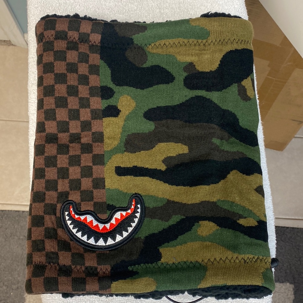 Zumiez gator